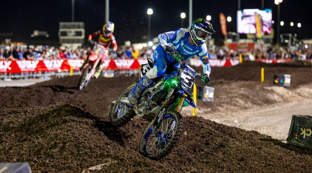 Eli Tomac leads Jett Lawrence